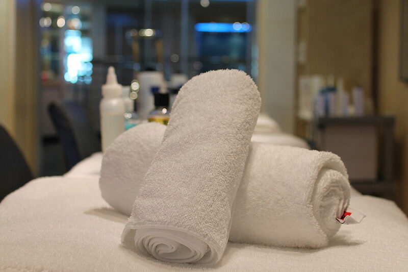 Canaria Tex manufactures 100% Cotton white spa towels