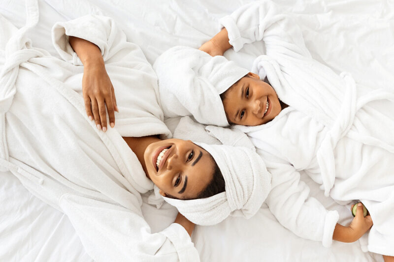 High quality 100% Cotton soft bathrobes available in a variety of colours